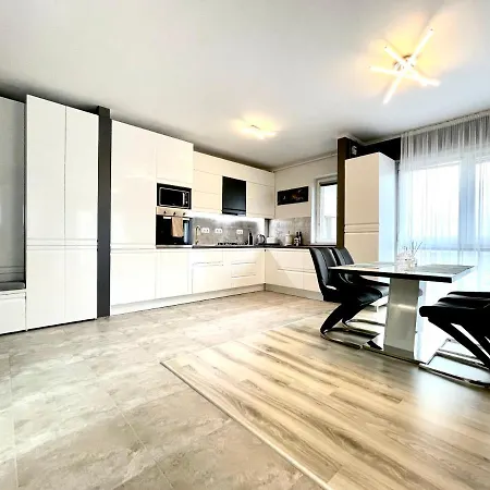 Forest View Apartment *