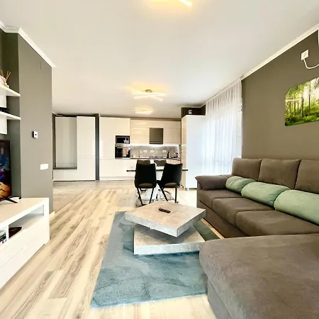 Forest View شقة تيميشورا