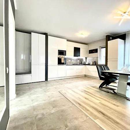 Forest View شقة *